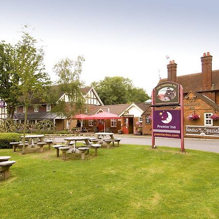Premier Inn London Gatwick Airport East Crawley Kültér fotó