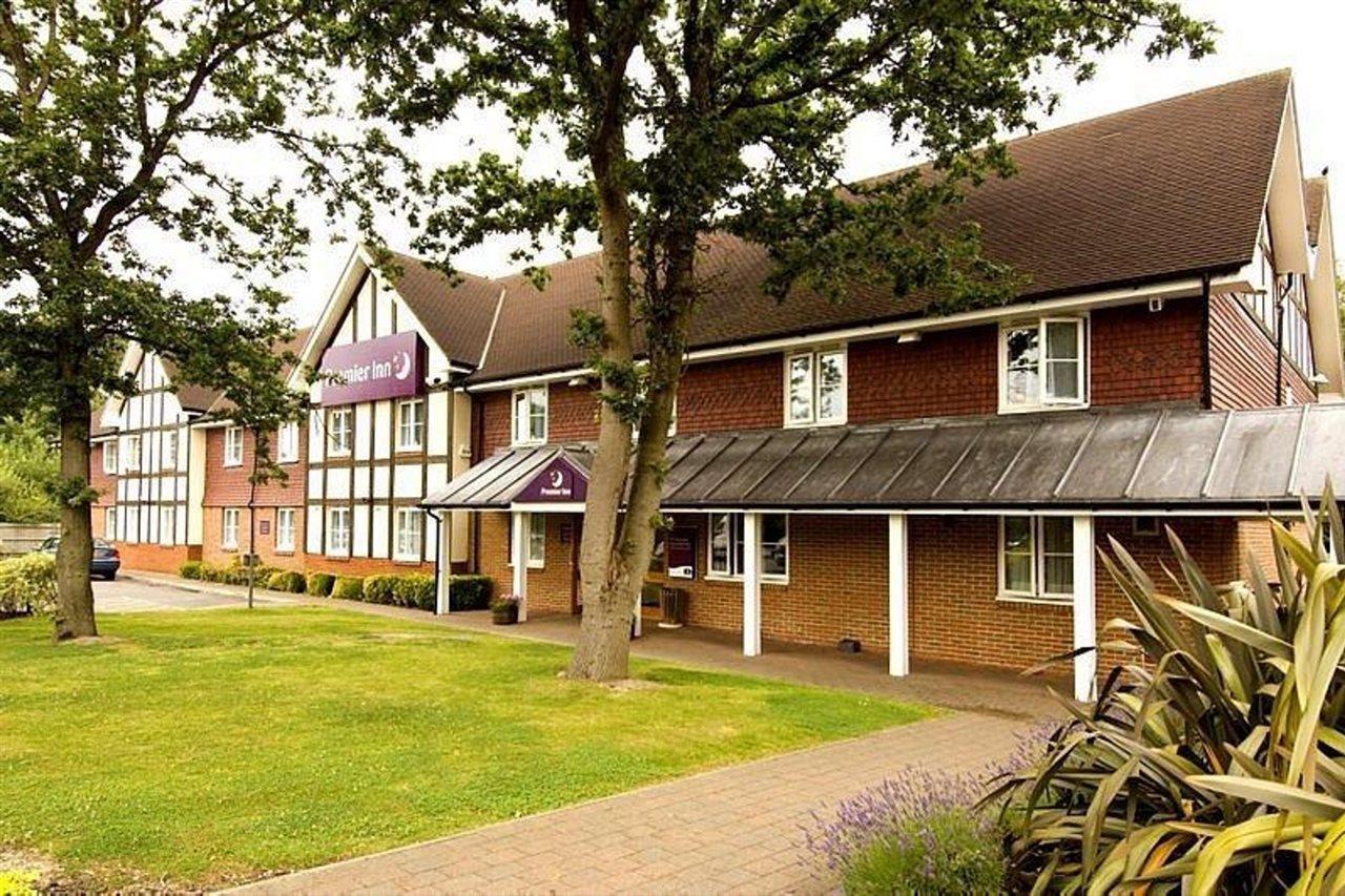 Premier Inn London Gatwick Airport East Crawley Kültér fotó