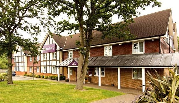Premier Inn London Gatwick Airport East Crawley Kültér fotó